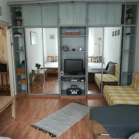 Var Apartman มิชโคลซ์ ภายนอก รูปภาพ