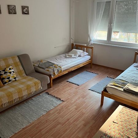 Var Apartman มิชโคลซ์ ภายนอก รูปภาพ