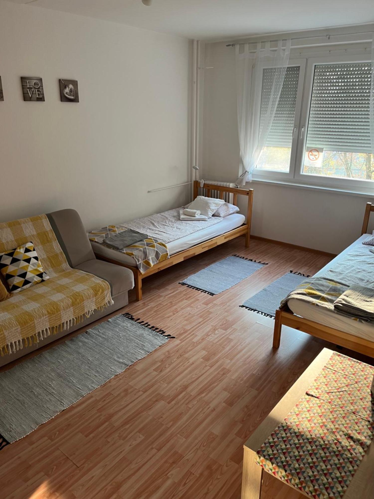 Var Apartman มิชโคลซ์ ภายนอก รูปภาพ